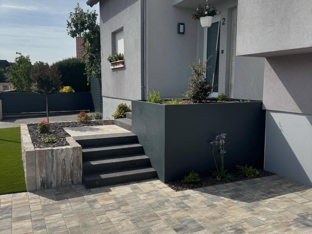 Terrasse & emmarchement — Pavage & escalier