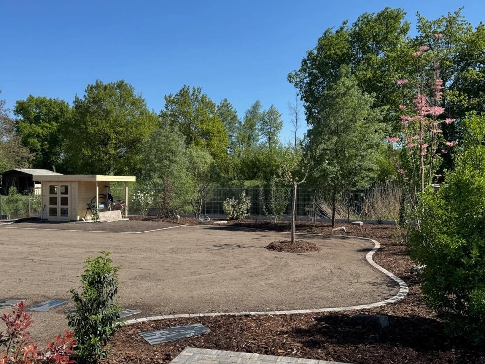Terrasse pavée & jardin